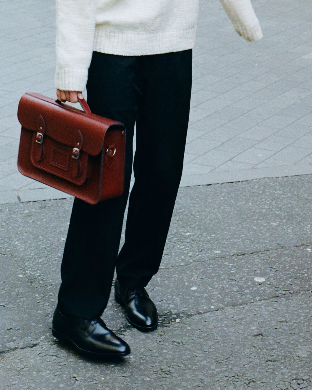 The 15 Inch Batchel - Oxblood - Image 4