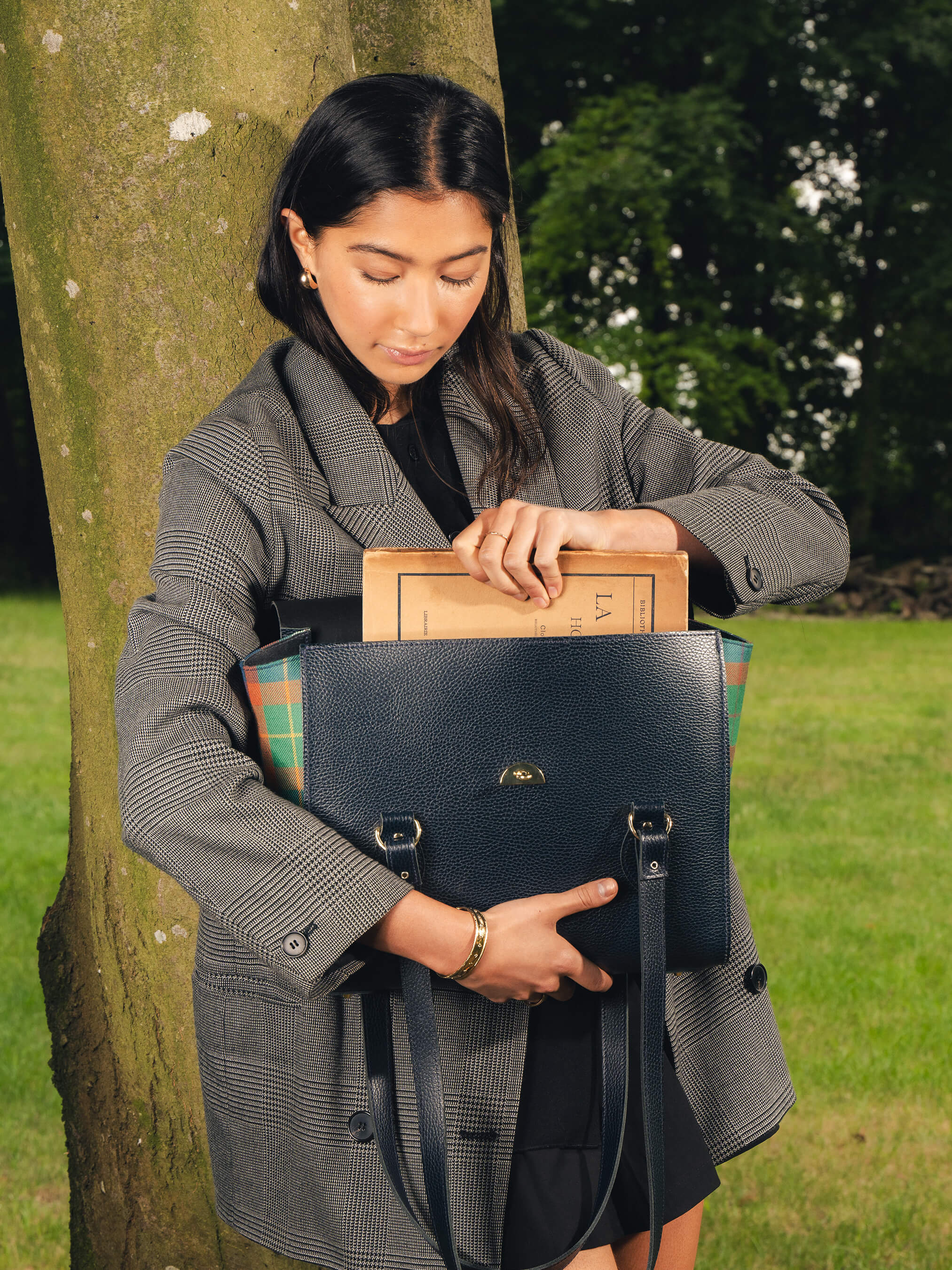 The Emily - Amnesty International Tartan & Navy Celtic Grain - Image 3