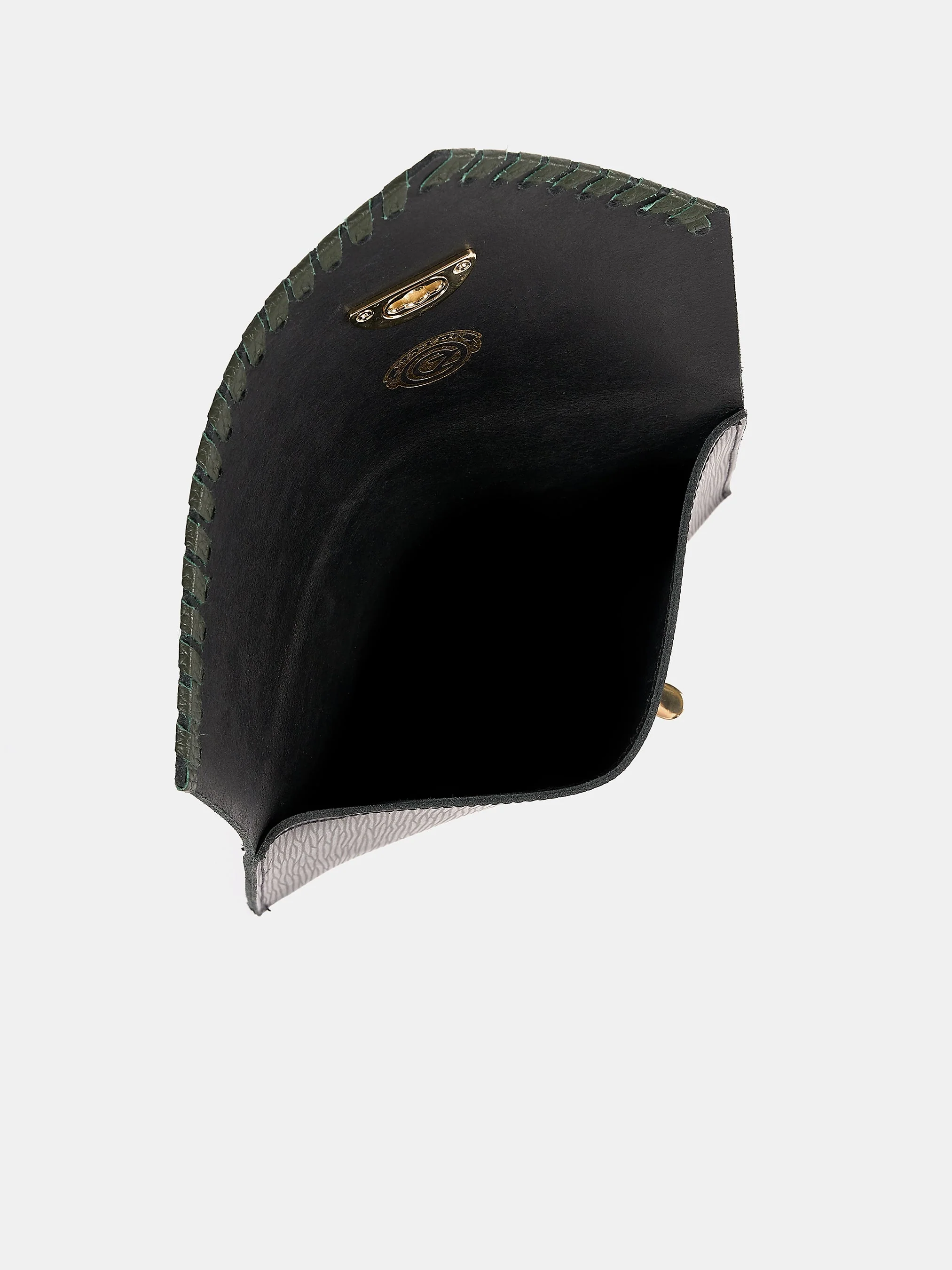 The Twist Lock Pouch - Black 1914 Grain - Image 4