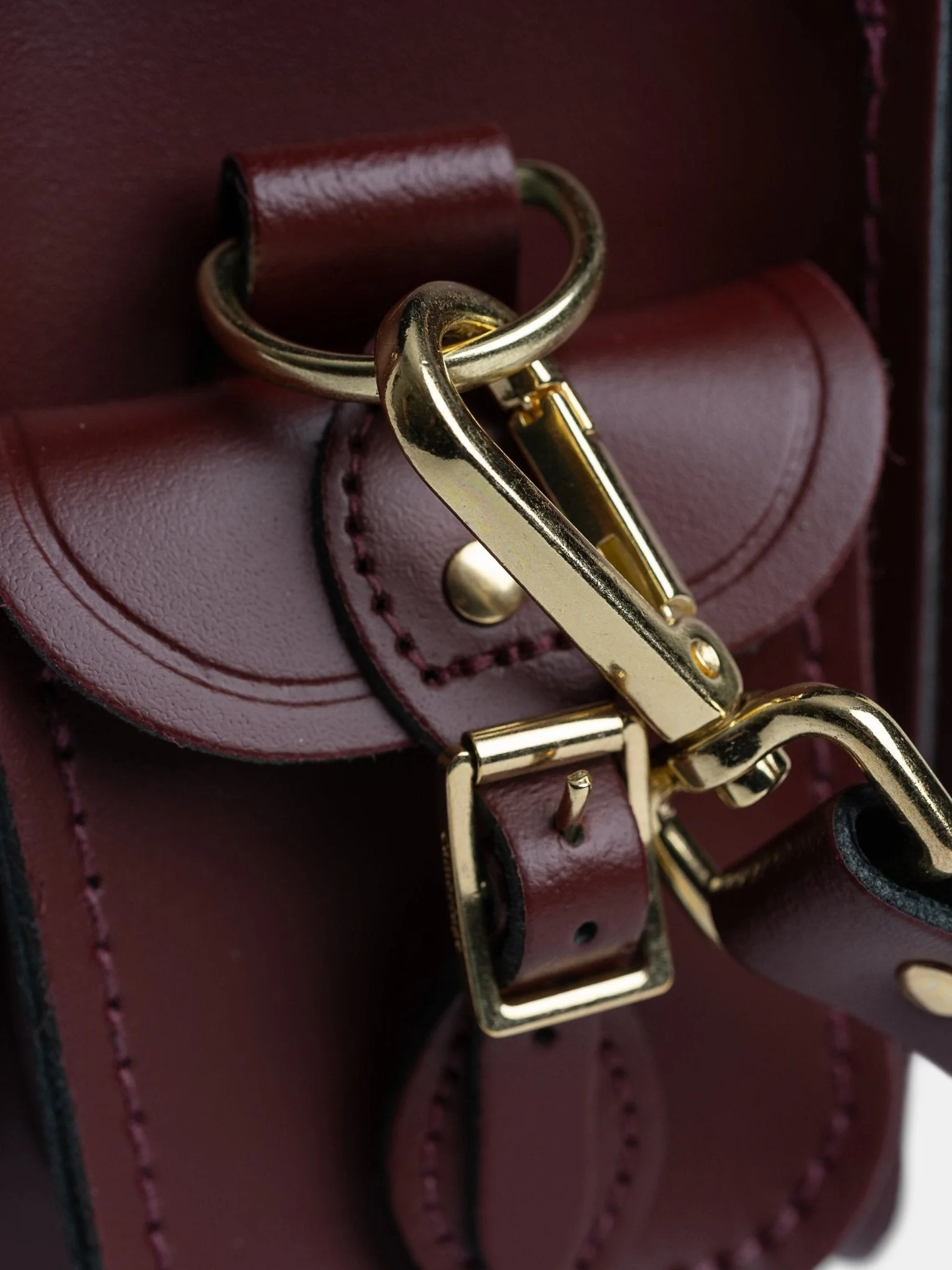 The Traveller - Oxblood - Image 6