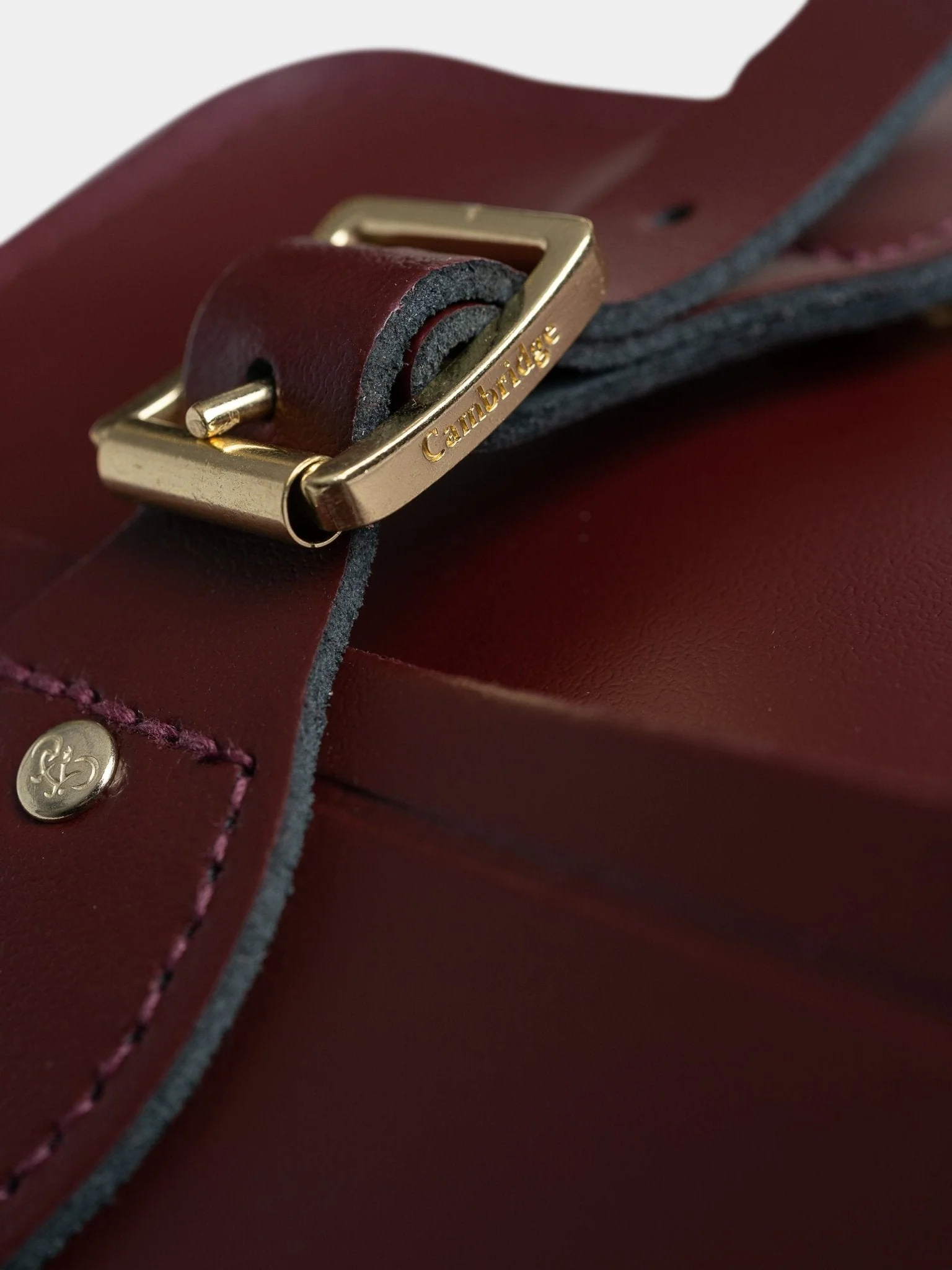 The Traveller - Oxblood - Image 7