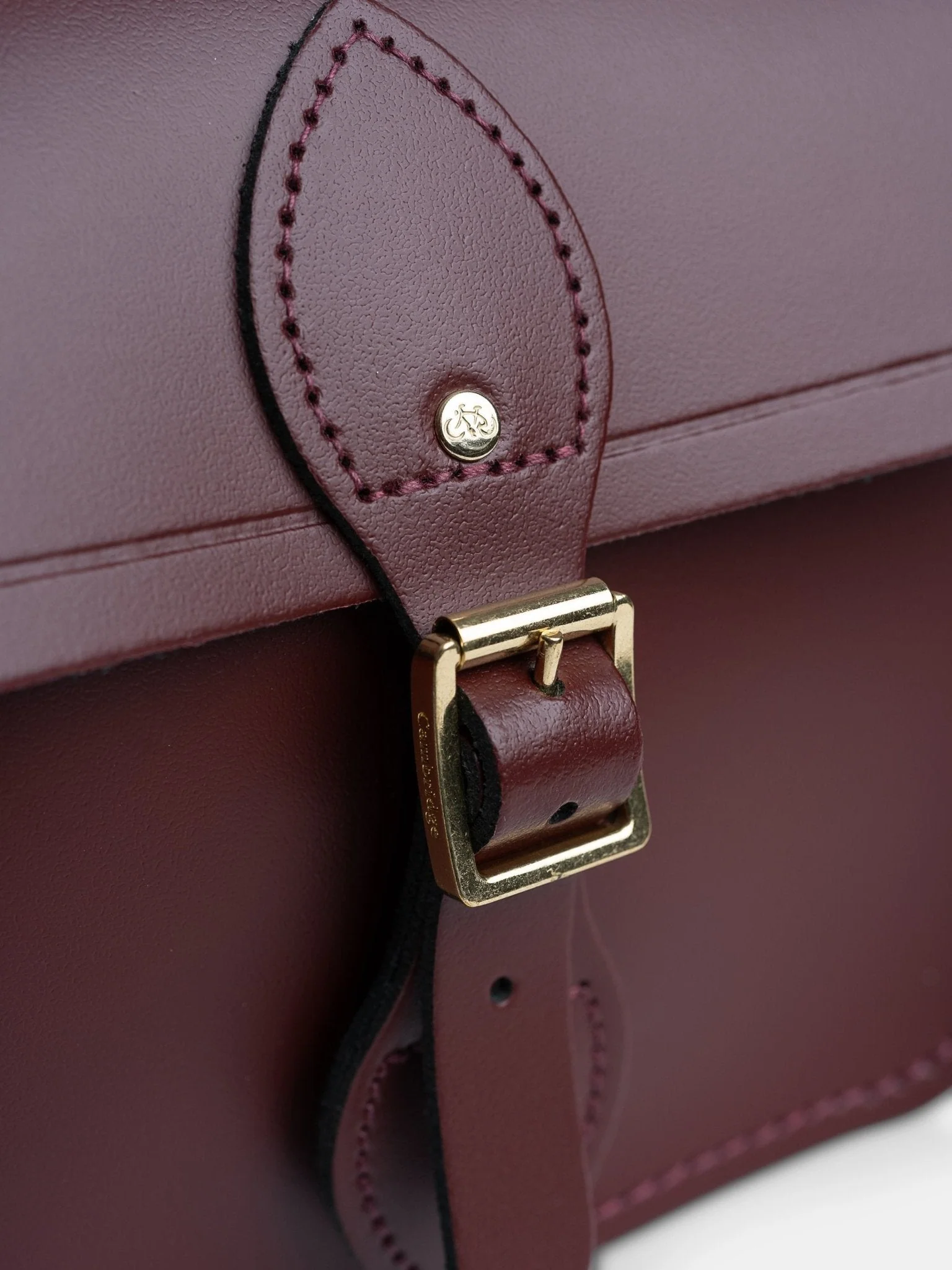 The Traveller - Oxblood - Image 9
